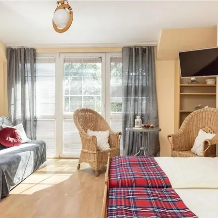 Goscinne Pod Knotem * Karwienskie Bloto Drugie