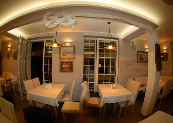 בית אירוח Goscinne Pod Knotem Karwienskie Bloto Drugie