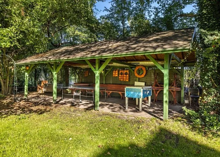 Goscinne Pod Knotem בית אירוח *